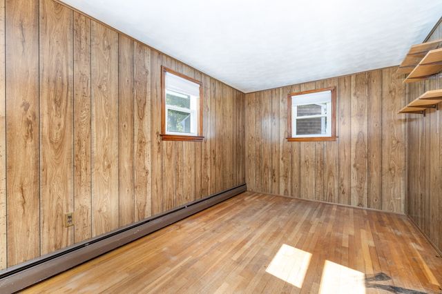 5 Arrow Street, Enfield, CT 06082