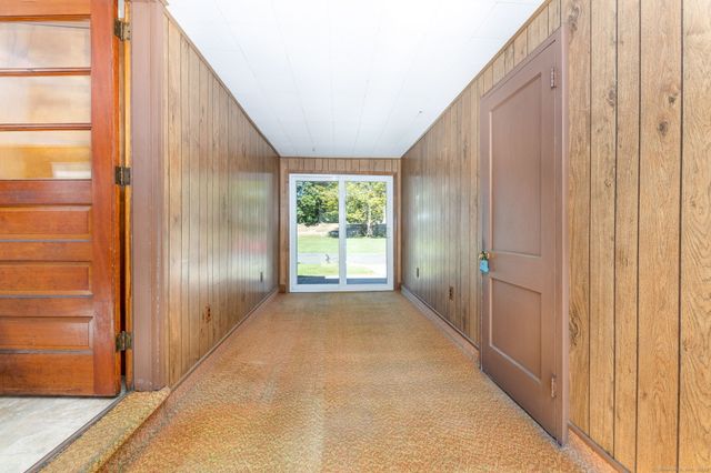 5 Arrow Street, Enfield, CT 06082