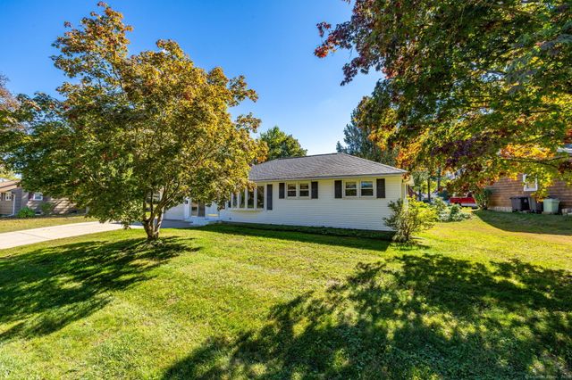 5 Arrow Street, Enfield, CT 06082