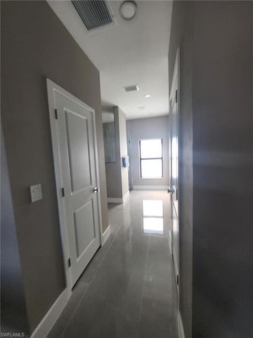 654 NE 5th PL, Cape Coral, FL 33993