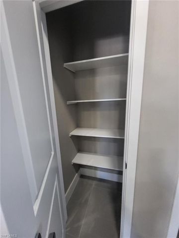 654 NE 5th PL, Cape Coral, FL 33993