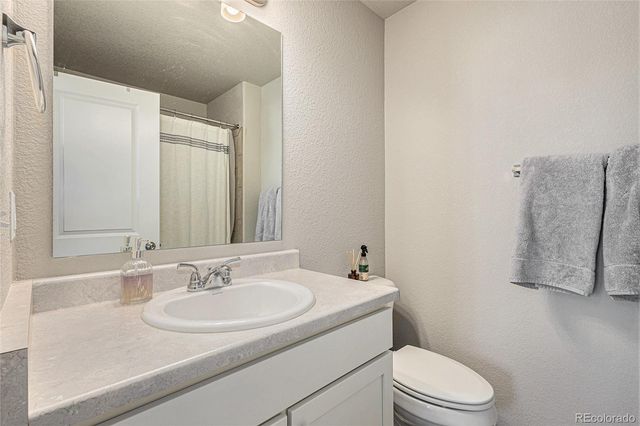 2940 Magic Carpet Loop, Colorado Springs, CO 80916