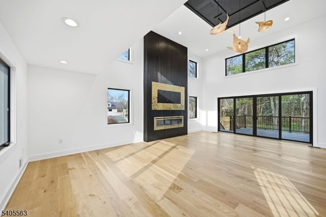 148 Great Hills Rd, Millburn Twp., NJ 07078