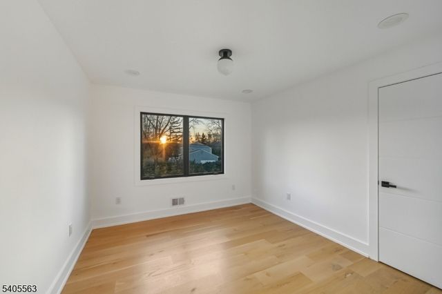 148 Great Hills Rd, Millburn Twp., NJ 07078