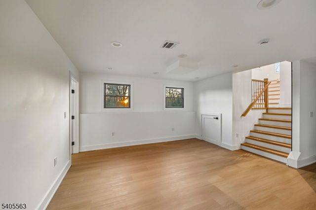 148 Great Hills Rd, Millburn Twp., NJ 07078