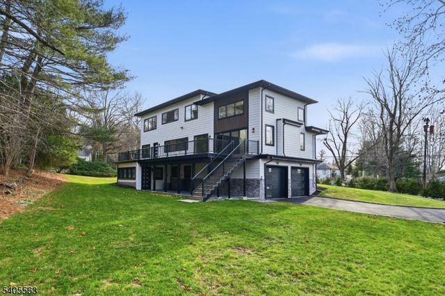 148 Great Hills Rd, Millburn Twp., NJ 07078