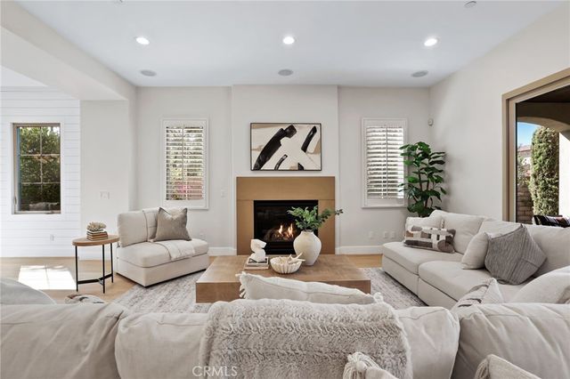 17 Lowland, Irvine, CA 92602