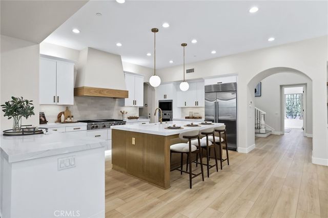 17 Lowland, Irvine, CA 92602