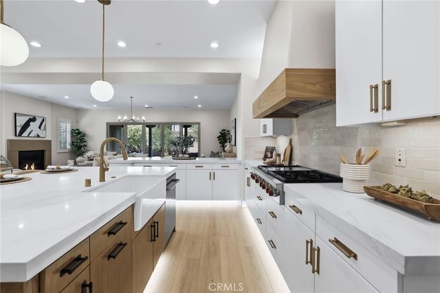 17 Lowland, Irvine, CA 92602