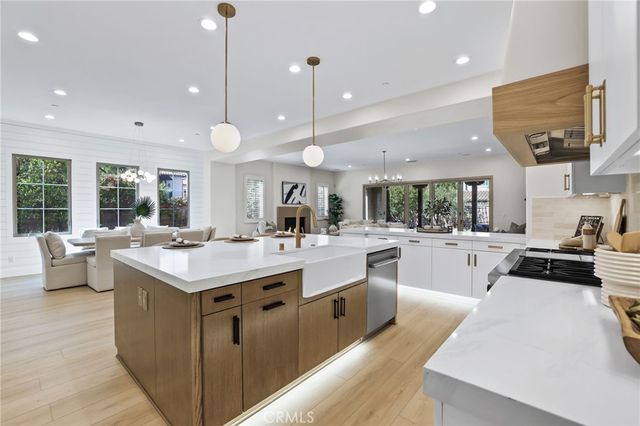 17 Lowland, Irvine, CA 92602