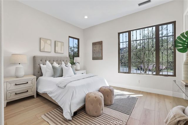 17 Lowland, Irvine, CA 92602