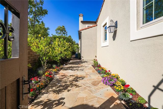 17 Lowland, Irvine, CA 92602