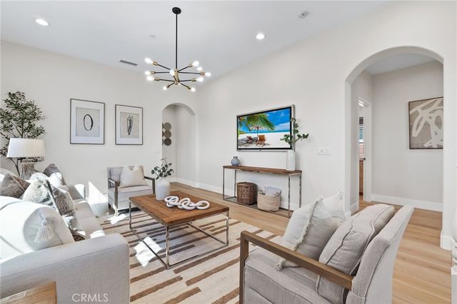 17 Lowland, Irvine, CA 92602