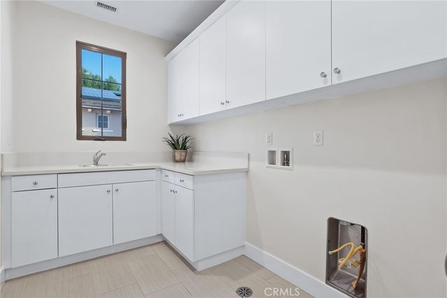 17 Lowland, Irvine, CA 92602