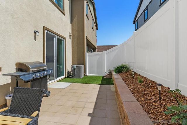 32795 Manhattan Ave, Winchester, CA 92596
