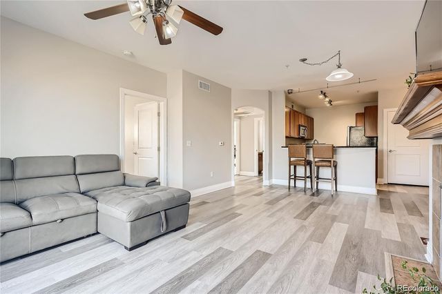 9039 E Panorama Cir C-407, Englewood, CO 80112