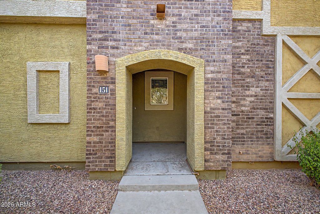 Image 1 of property listing at 18250 N CAVE CREEK Road 151, Phoenix, AZ 85032
