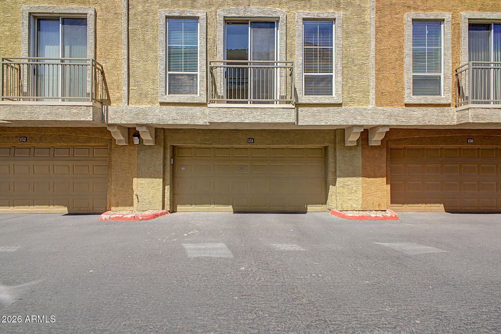 Image 27 of property listing at 18250 N CAVE CREEK Road 151, Phoenix, AZ 85032