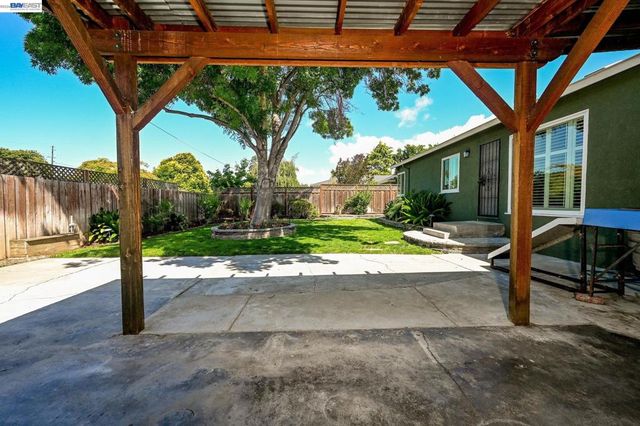 16023 Via Granada, San Lorenzo, CA 94580