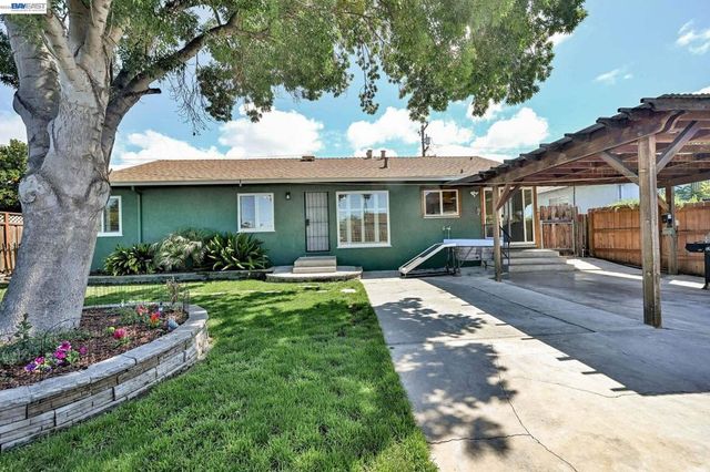 16023 Via Granada, San Lorenzo, CA 94580