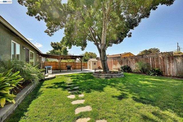 16023 Via Granada, San Lorenzo, CA 94580