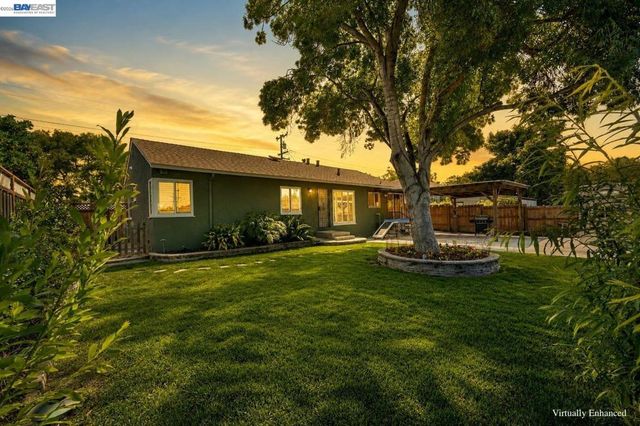16023 Via Granada, San Lorenzo, CA 94580