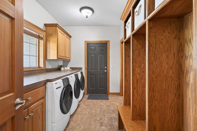 17773 Ketchikan Court, Lakeville, MN 55044