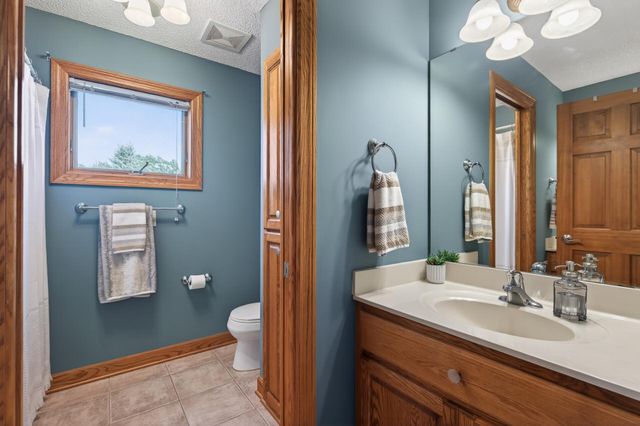 17773 Ketchikan Court, Lakeville, MN 55044