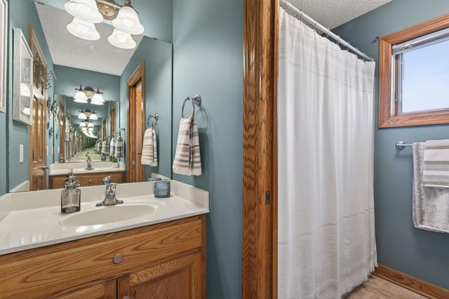 17773 Ketchikan Court, Lakeville, MN 55044