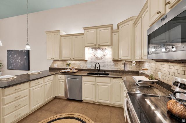 13712 S MOUNT CORTINA WAY, Riverton, UT 84065