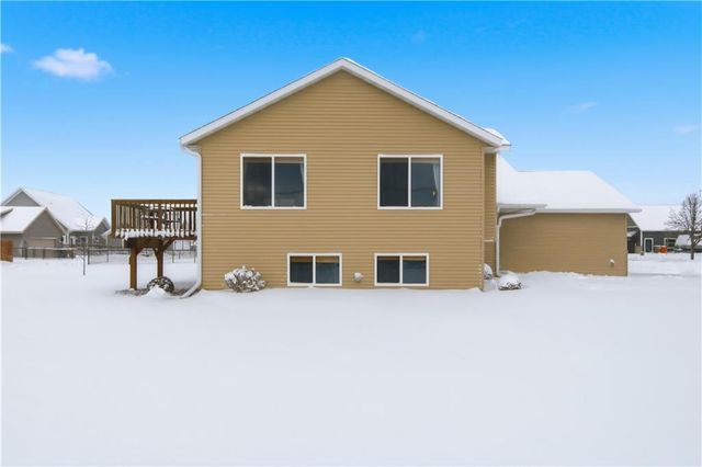 908 Mooring Line Drive, Chippewa Falls, WI 54729