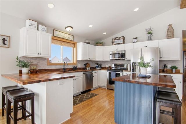 908 Mooring Line Drive, Chippewa Falls, WI 54729