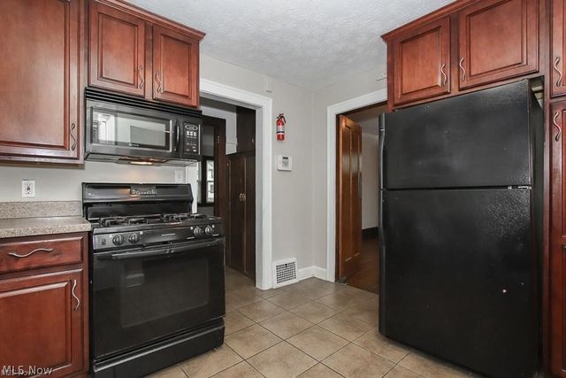 3780 Lowell Road, Cleveland Heights, OH 44121