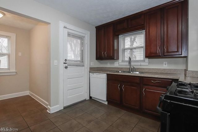 3780 Lowell Road, Cleveland Heights, OH 44121