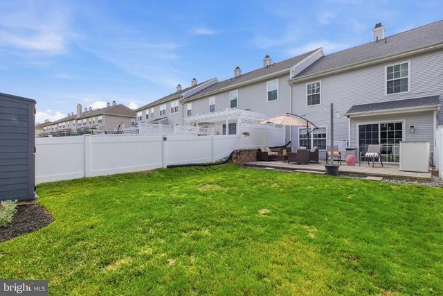 527 MUSKET CT, Collegeville, PA 19426