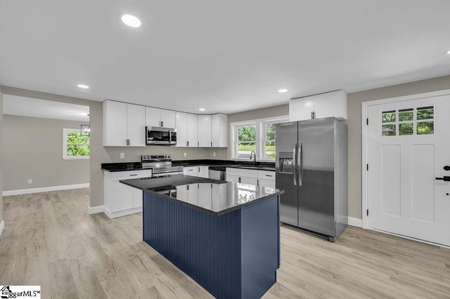 1600 Old Pelzer Road, Piedmont, SC 29673