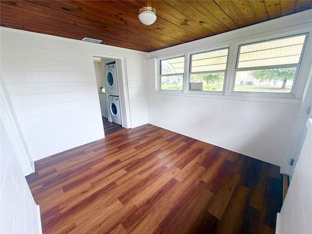 1502 W GRACE STREET, Tampa, FL 33607