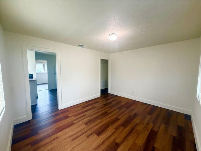 1502 W GRACE STREET, Tampa, FL 33607