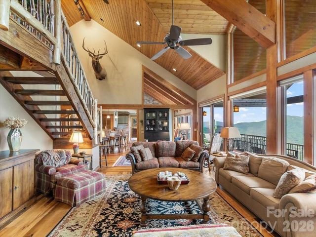 373 Rhododendron Lane, Burnsville, NC 28714