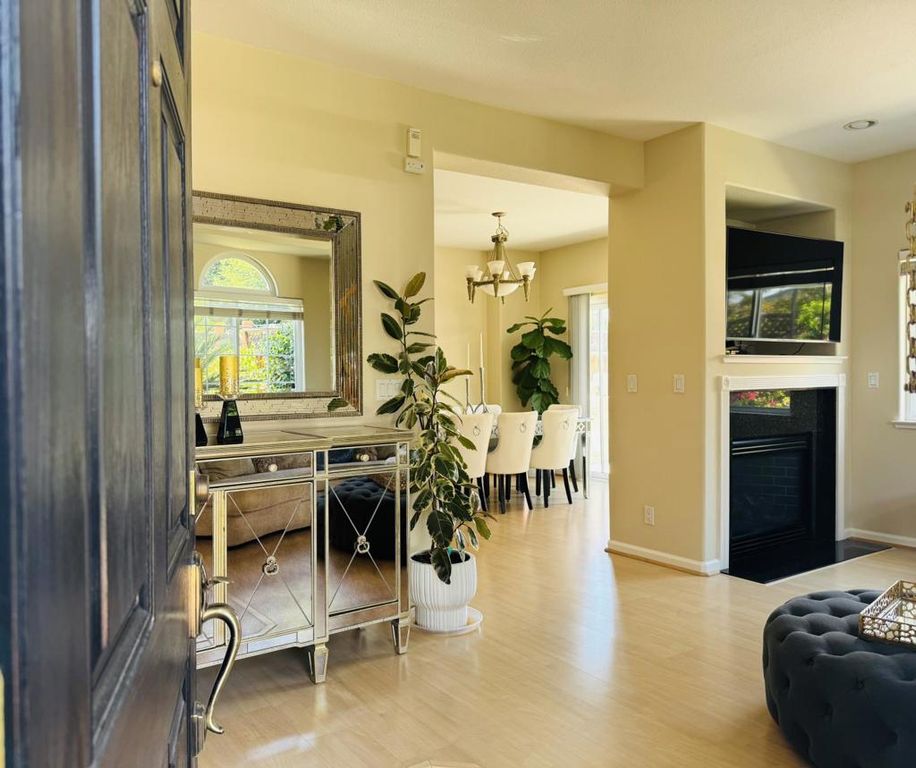 Image 3 of property listing at 1745 Cambria Court, San Jose, CA 95124