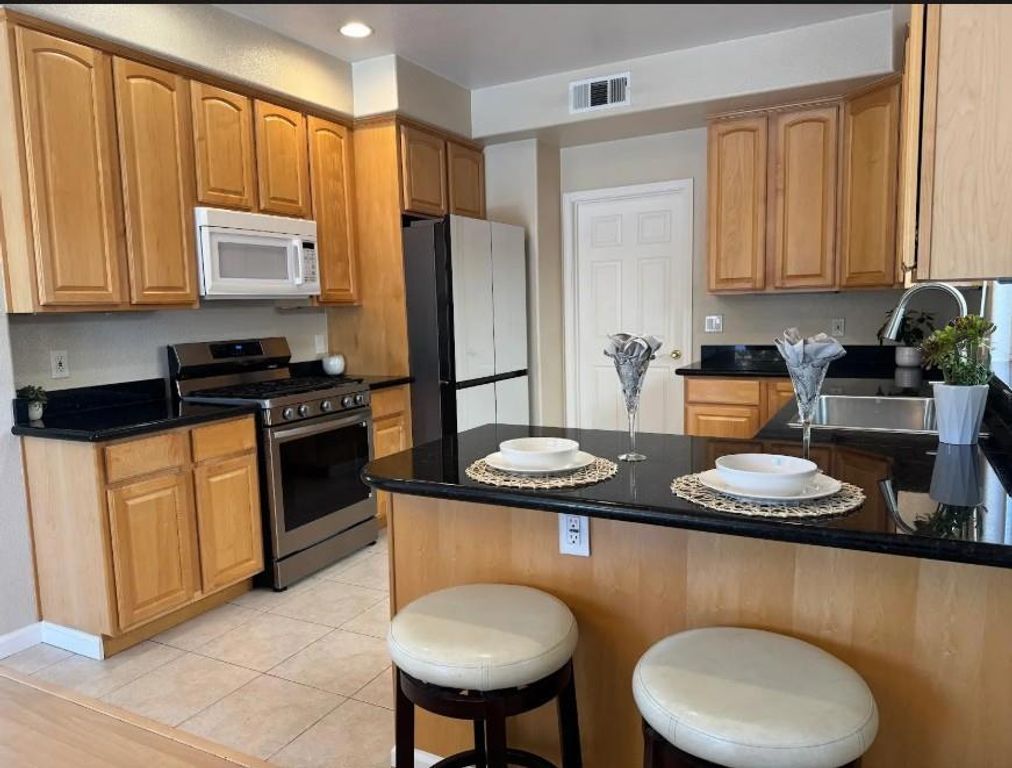 Image 6 of property listing at 1745 Cambria Court, San Jose, CA 95124