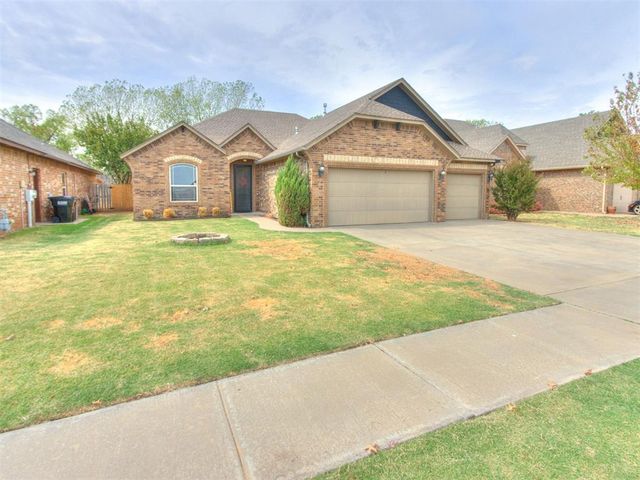 2921 San Juan Trail, Moore, OK 73160