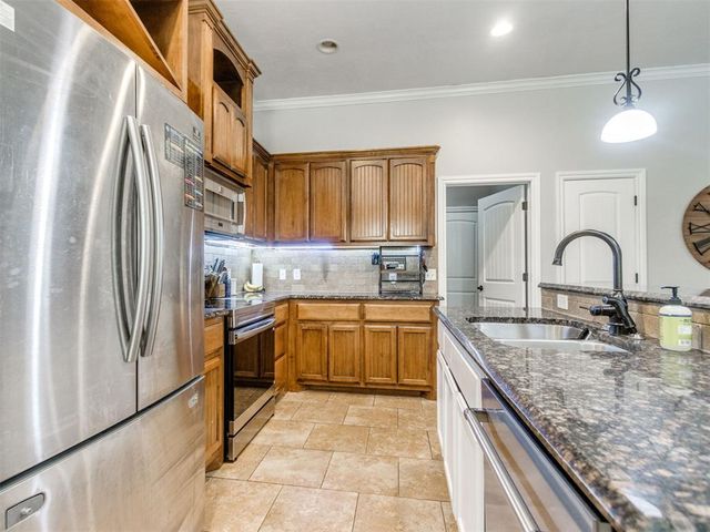 2921 San Juan Trail, Moore, OK 73160
