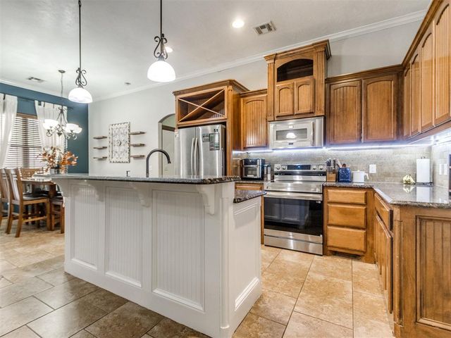 2921 San Juan Trail, Moore, OK 73160