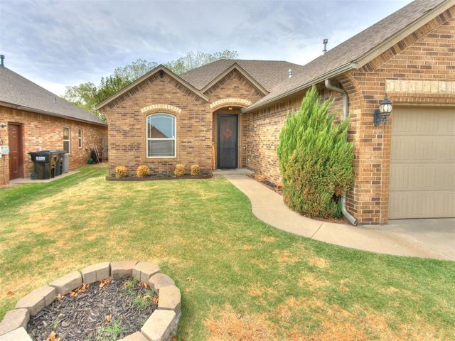 2921 San Juan Trail, Moore, OK 73160