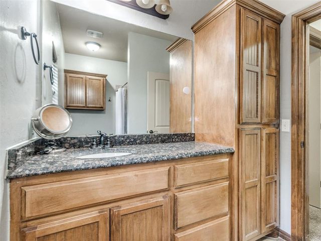 2921 San Juan Trail, Moore, OK 73160