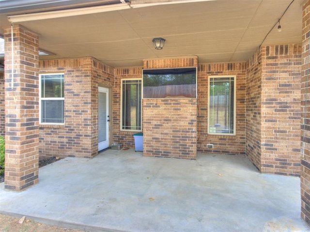 2921 San Juan Trail, Moore, OK 73160