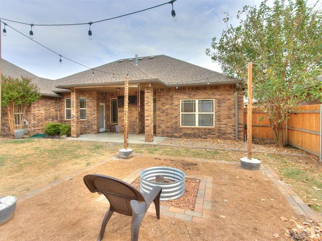 2921 San Juan Trail, Moore, OK 73160