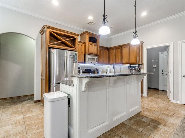 2921 San Juan Trail, Moore, OK 73160