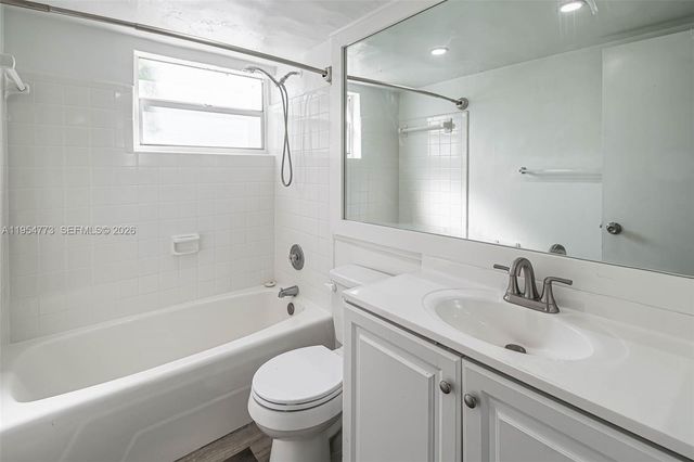 2025 Miami Rd 19, Fort Lauderdale, FL 33316